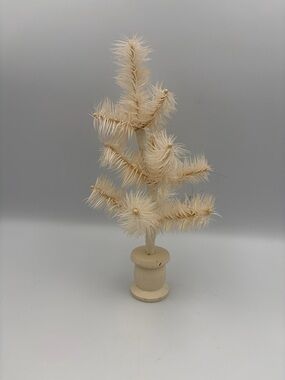 Vintage Feather Tree White Stiff Feathers 9.5”Tall Christmas